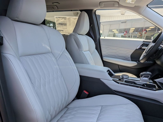 2025 Mitsubishi Outlander SEL:MM39710