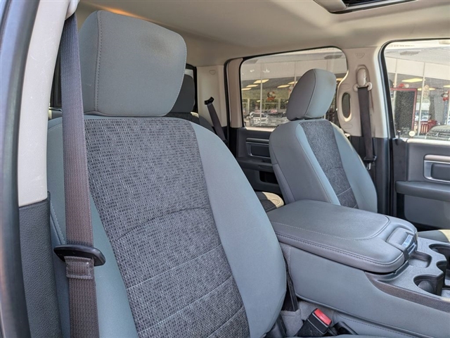 2018 RAM 1500 SLT:02170UU