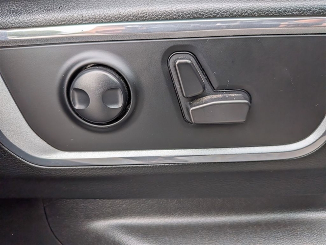 2023 RAM 1500 Laramie:02240UU