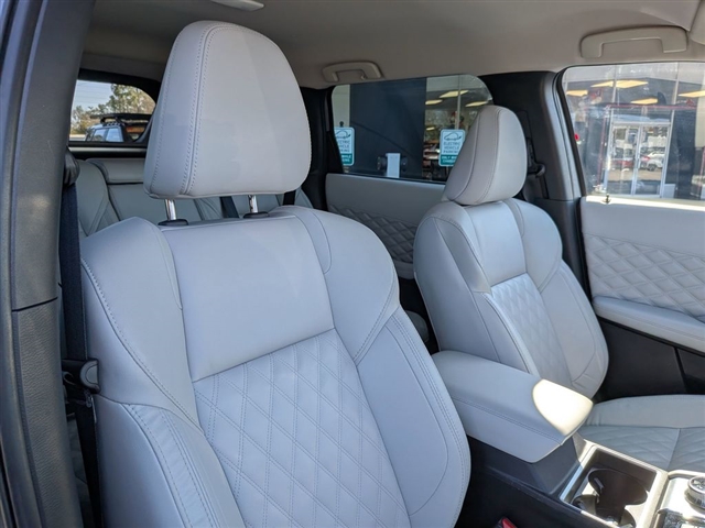 2022 Mitsubishi Outlander SEL Launch Edition:39772N