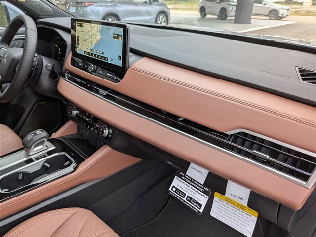 2025 Mitsubishi Outlander SEL:MM39950