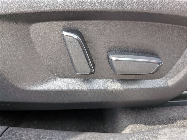 2022 Mitsubishi Outlander SEL Launch Edition:30253N