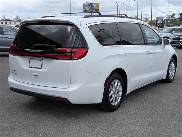 2022 Chrysler Pacifica Touring L:02150UU