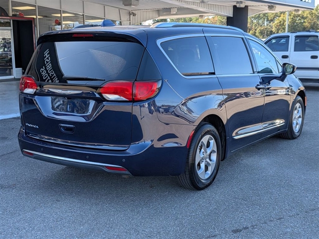 2017 Chrysler Pacifica Touring-L Plus:01870UU