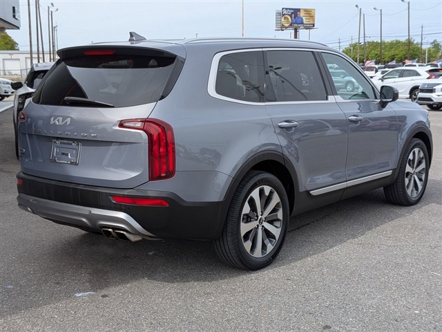 2022 Kia Telluride S:02190UU