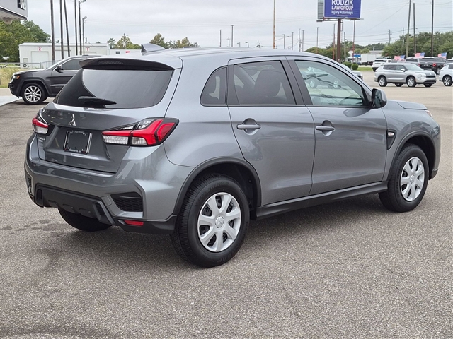 2027 Mitsubishi Outlander Sport S:MI230540