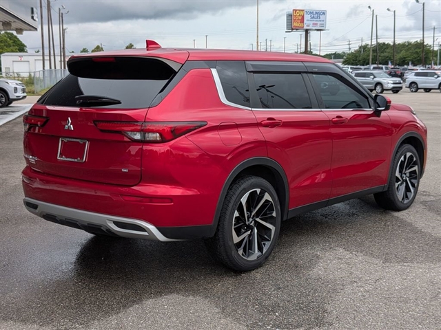 2024 Mitsubishi Outlander SE:30283N