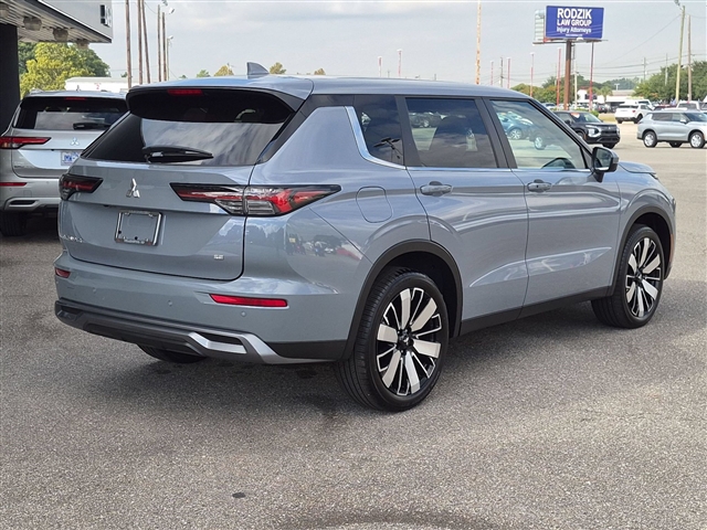 2026 Mitsubishi Outlander SE:MI30620