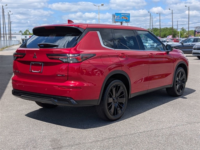 2026 Mitsubishi Outlander SE:MI30450
