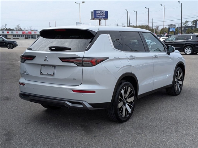 2026 Mitsubishi Outlander SE:MI30210