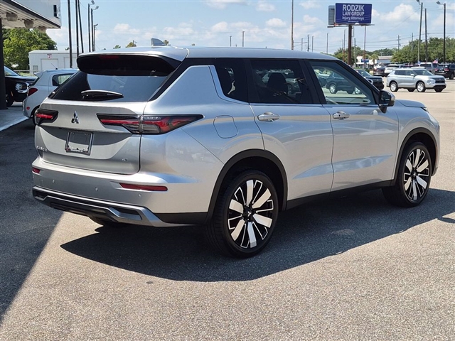 2026 Mitsubishi Outlander SE:MI30530