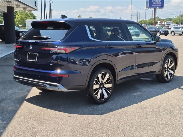 2026 Mitsubishi Outlander SE:MI30520