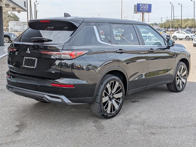 2026 Mitsubishi Outlander SE:MI30140