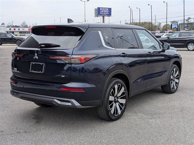 2026 Mitsubishi Outlander SE:MI30250