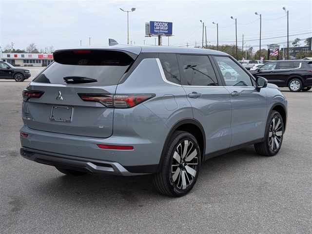 2026 Mitsubishi Outlander SE:MI30220