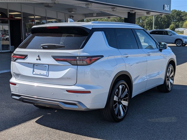 2025 Mitsubishi Outlander SEL:MM39860