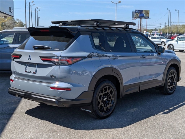 2026 Mitsubishi Outlander SE:MI130320