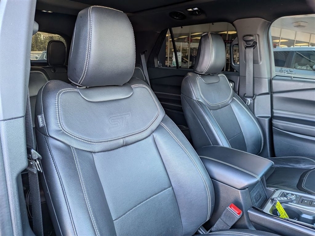 2022 Ford Explorer ST:02050UU