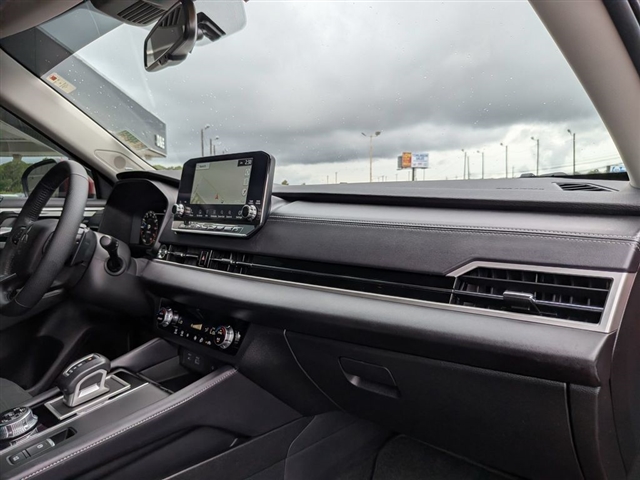 2024 Mitsubishi Outlander SE:30283N