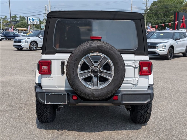2022 Jeep Wrangler Unlimited Unlimited Sahara:02490UU