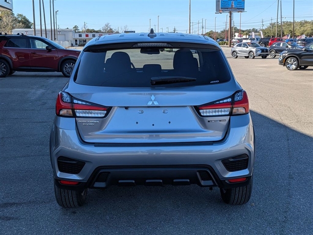 2026 Mitsubishi Outlander Sport SE:MI330040