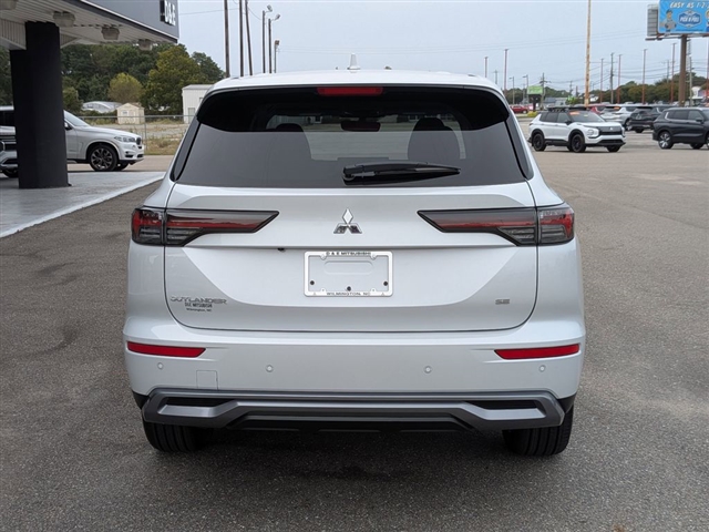 2025 Mitsubishi Outlander SE:MM39970
