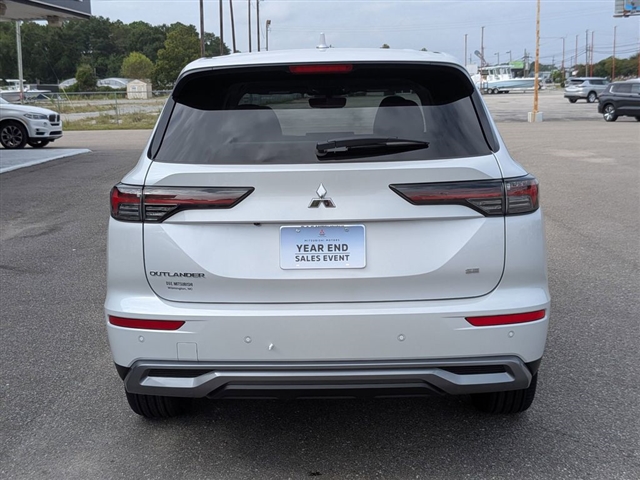 2025 Mitsubishi Outlander SE:MM39820