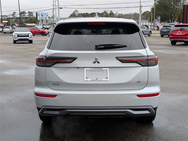 2026 Mitsubishi Outlander SE:MI30130