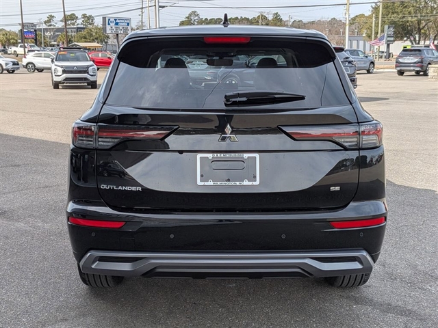 2026 Mitsubishi Outlander SE:MI30140