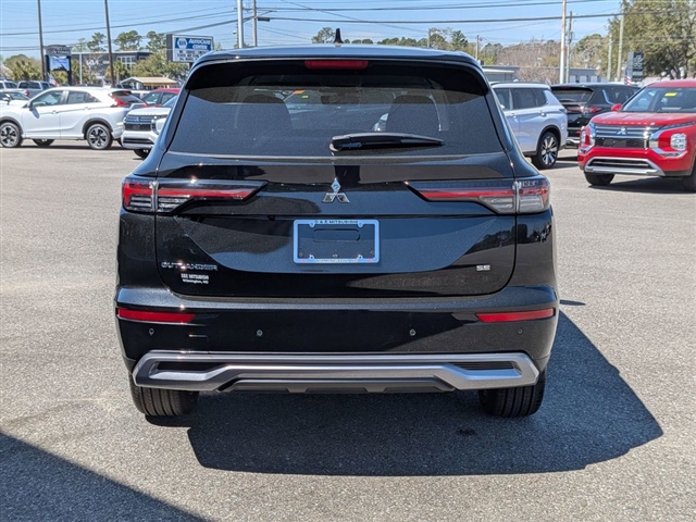 2026 Mitsubishi Outlander SE:MI30300