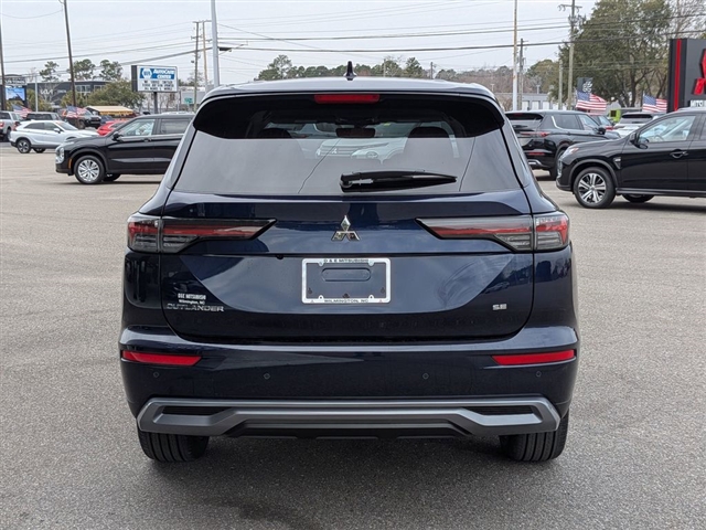 2026 Mitsubishi Outlander SE:MI30250