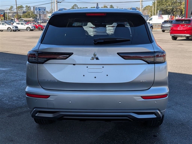 2026 Mitsubishi Outlander Black Edition:MI30100