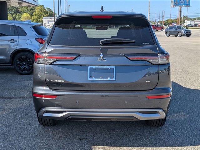 2025 Mitsubishi Outlander SE:MM139910