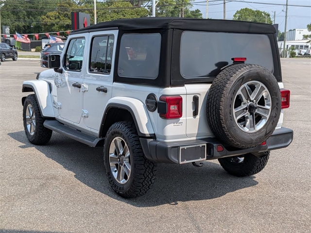 2022 Jeep Wrangler Unlimited Unlimited Sahara:02490UU