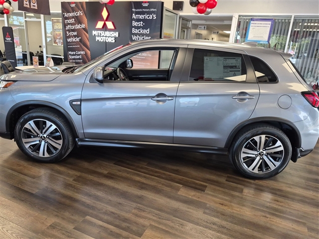 2027 Mitsubishi Outlander Sport ES:MI230590