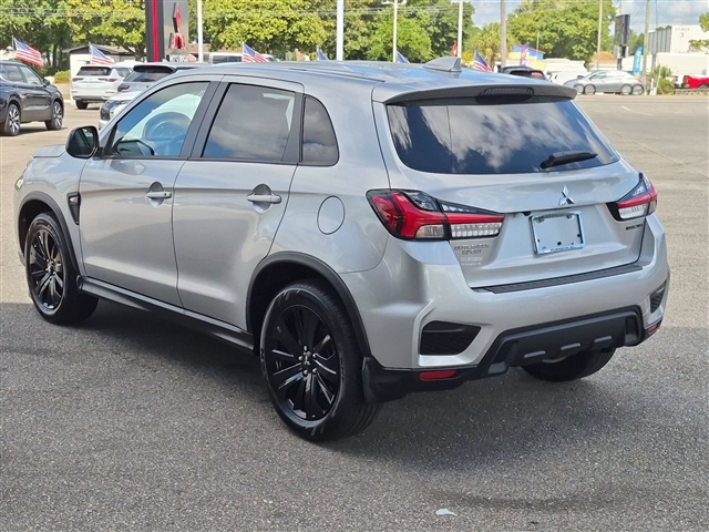 2027 Mitsubishi Outlander Sport LE:MI330610