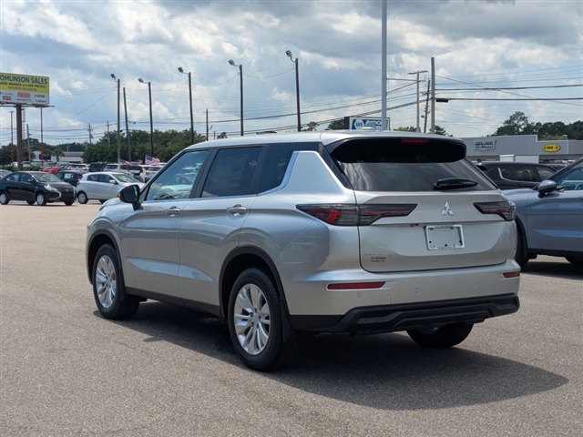 2025 Mitsubishi Outlander ES:MM39490