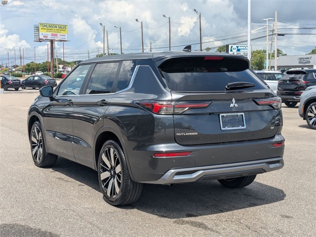 2025 Mitsubishi Outlander SE:MM39590