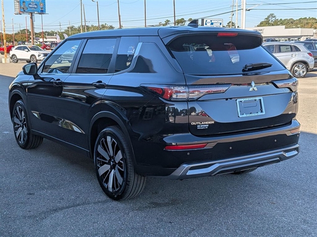 2025 Mitsubishi Outlander SE:MM39990