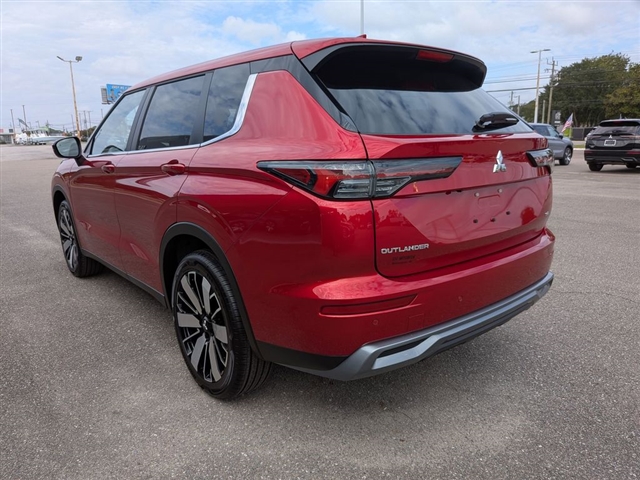 2025 Mitsubishi Outlander SE:MM39840