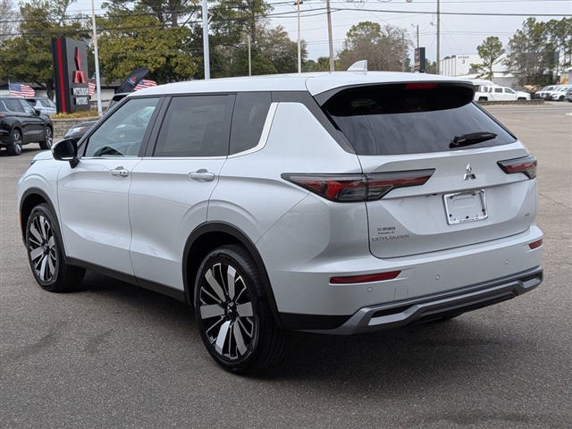 2026 Mitsubishi Outlander SE:MI30270