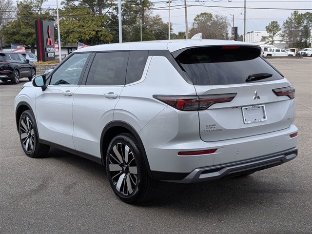 2026 Mitsubishi Outlander SE:MI30210