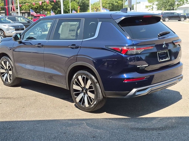 2026 Mitsubishi Outlander SE:MI30520