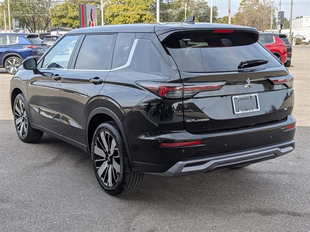 2026 Mitsubishi Outlander SE:MI30140