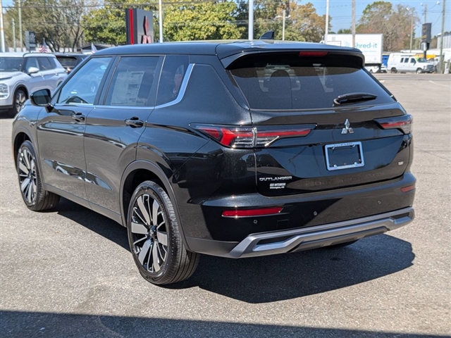 2026 Mitsubishi Outlander SE:MI30300