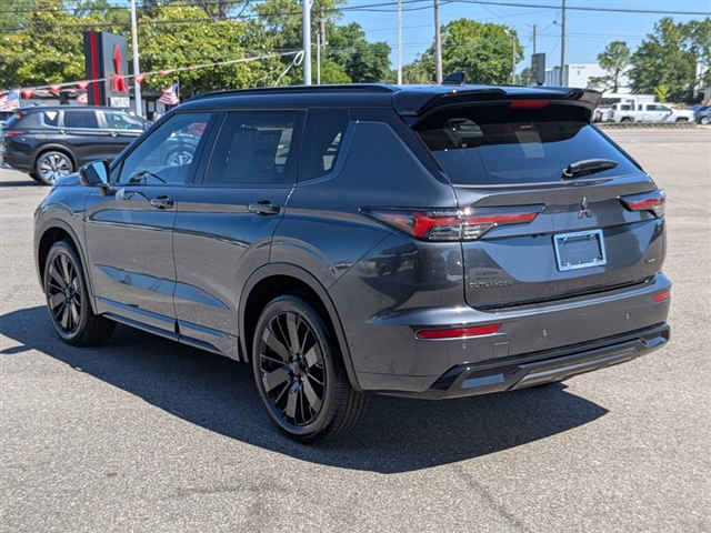 2026 Mitsubishi Outlander Black Edition:MI30460