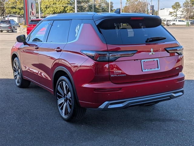 2026 Mitsubishi Outlander Black Edition:MI30060