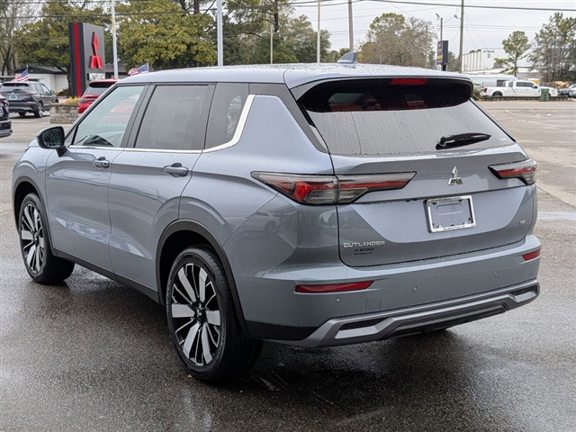 2026 Mitsubishi Outlander SE:MI130120