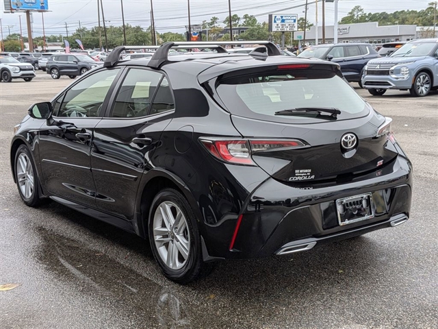 2022 Toyota Corolla Hatchback SE:01820UU
