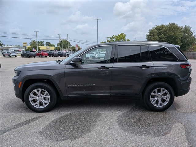 2022 Jeep Grand Cherokee Limited:02460UU